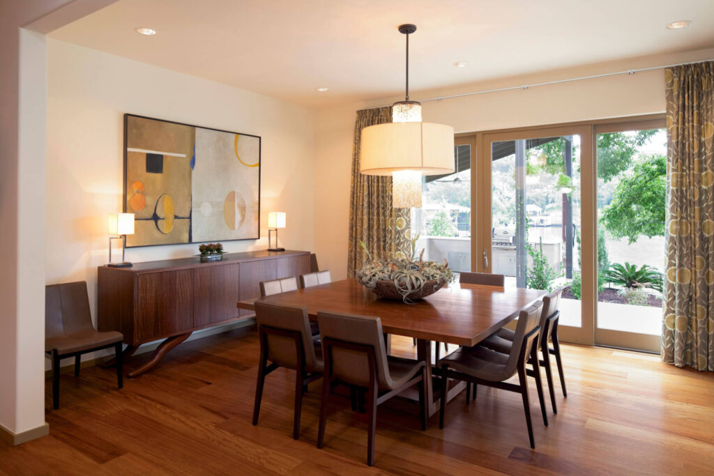 How to Choose the Right Dining Table for Your Space