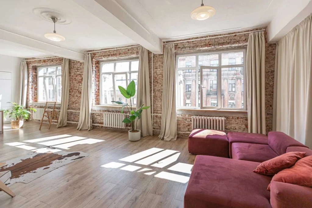 What Furniture Works Best for Airbnb and Vacation Rentals in Miami